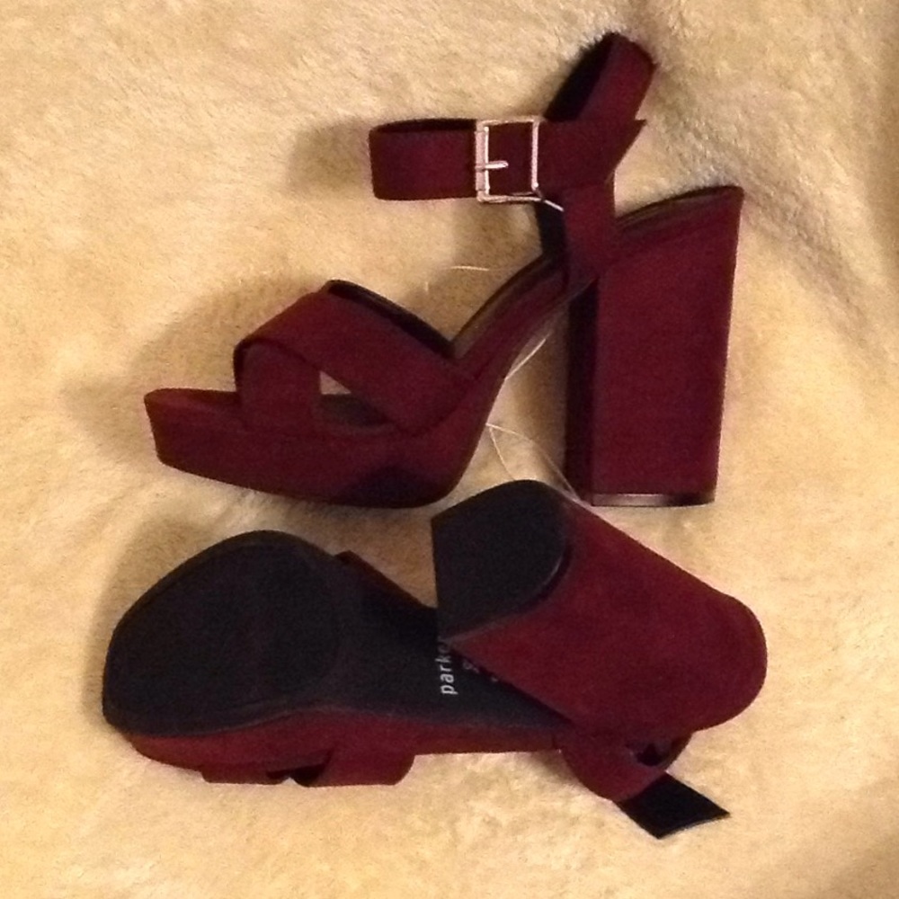 ✨Platform Heels✨ - Picture 5 of 7